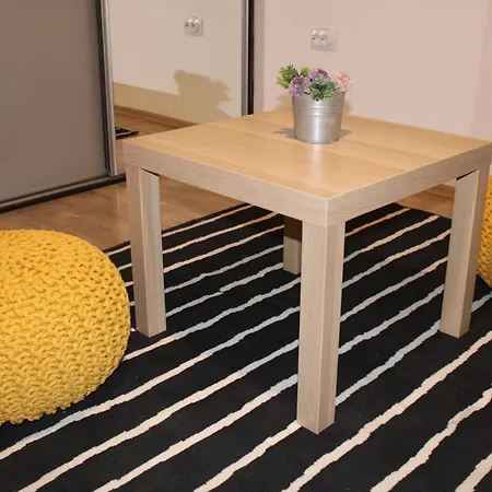 Downtown Parliament Apartment *